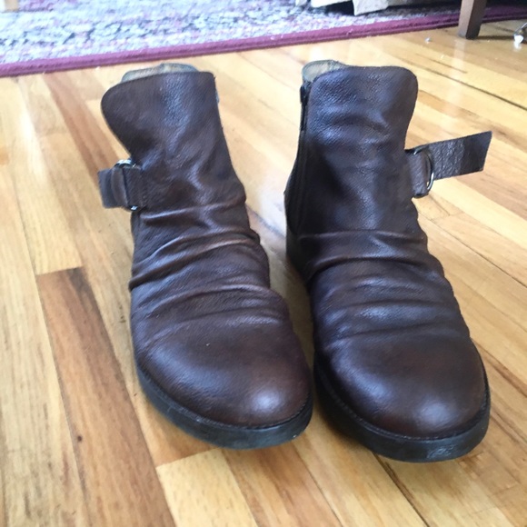 Vintage Leather Ankle Boots - Picture 2 of 5